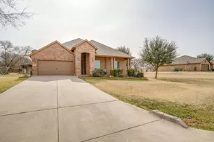 132 Creekwood Ranch Rd, Azle, TX 76020 - Photo 5