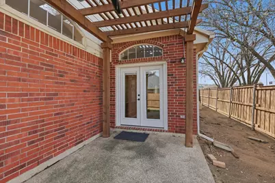 9436 Ponderosa Trail, Irving, TX 75063 - Photo 33