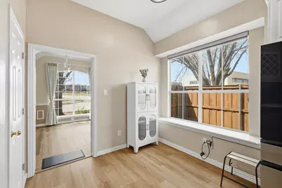 9436 Ponderosa Trail, Irving, TX 75063 - Photo 9