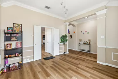 9436 Ponderosa Trail, Irving, TX 75063 - Photo 7