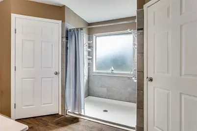 221 Rose Avenue, Cleburne, TX 76033 - Photo 15