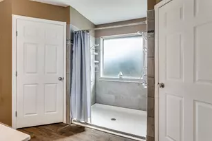 221 Rose Ave, Cleburne, TX 76033 - Photo 17