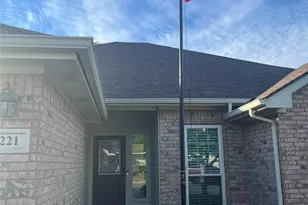 221 Rose Ave, Cleburne, TX 76033 - Photo 27