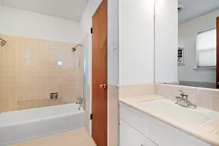 10236 Mapleridge Dr, Dallas, TX 75238 - Photo 19