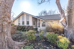 10236 Mapleridge Dr, Dallas, TX 75238 - Photo 1