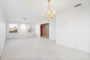 10236 Mapleridge Dr, Dallas, TX 75238 - Photo 11