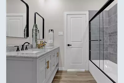 705 E Hanna Street, Denison, TX 75021 - Photo 15