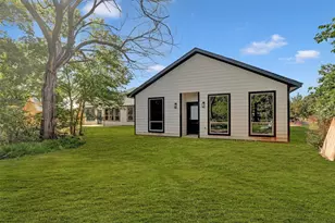 705 E Hanna St, Denison, TX 75021 - Photo 25