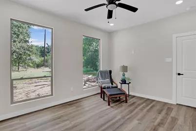 705 E Hanna Street, Denison, TX 75021 - Photo 11