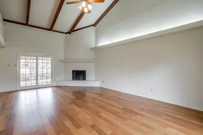 4055 Glenavon Court, Fort Worth, TX 76109 - Photo 9