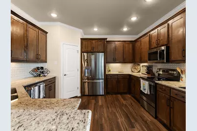 3021 Alvin Court, Cleburne, TX 76031 - Photo 9