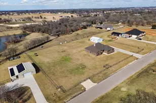 3021 Alvin Ct, Cleburne, TX 76031 - Photo 21