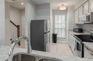 9910 Royal Ln, Dallas, TX 75231 - Photo 7