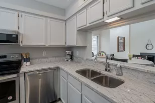 9910 Royal Ln, Dallas, TX 75231 - Photo 5