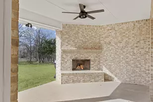 1045 Churchill Ln, Millsap, TX 76066 - Photo 27