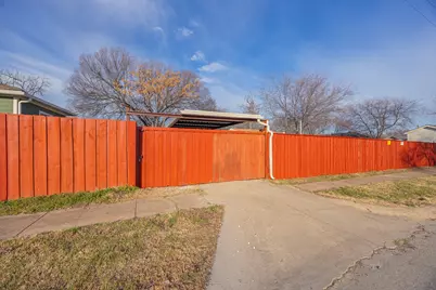 3503 Pueblo Street, Dallas, TX 75212 - Photo 17