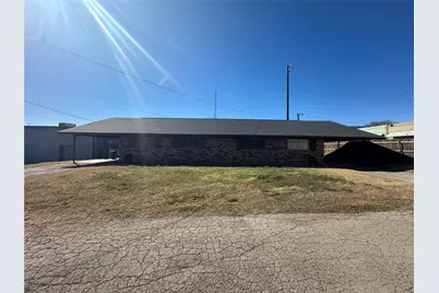 111 E Spence Street, Sulphur Springs, TX 75482 - Photo 1