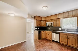 6612 E Mockingbird Ln, Dallas, TX 75214 - Photo 11