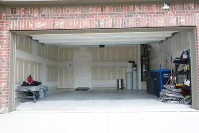 13420 Hiskey Drive, Fort Worth, TX 76052 - Photo 3