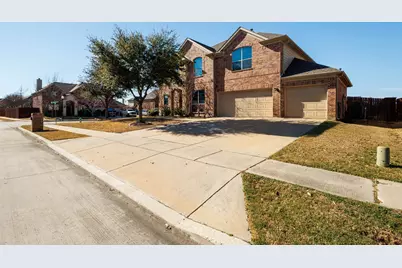 2301 Emerald Lake Lane, Little Elm, TX 75068 - Photo 3