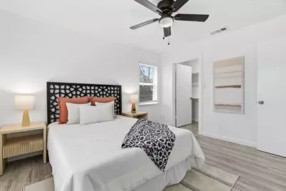 2009 Barton Drive, Arlington, TX 76010 - Photo 13