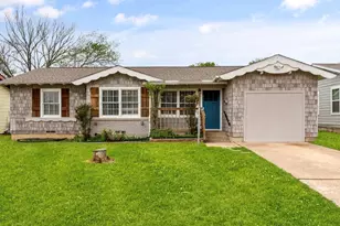 1110 Park St, Arlington, TX 76011 - Photo 1