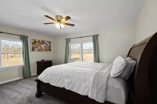 305 Cheyenne Dr, Runaway Bay, TX 76426 - Photo 21