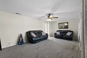 305 Cheyenne Dr, Runaway Bay, TX 76426 - Photo 25