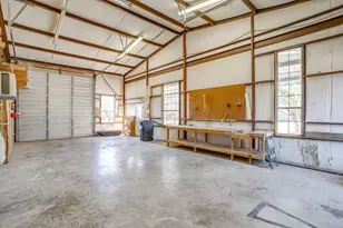 170 Creekwood Dr, Blum, TX 76627 - Photo 33