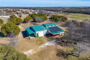 170 Creekwood Dr, Blum, TX 76627 - Photo 3