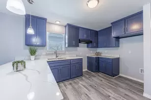 4042 Ladale Dr, Dallas, TX 75212 - Photo 5