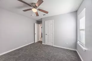 4042 Ladale Dr, Dallas, TX 75212 - Photo 11