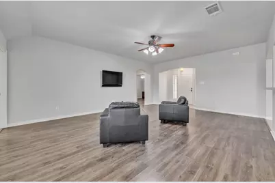 10800 Hunter Drive, Justin, TX 76247 - Photo 9