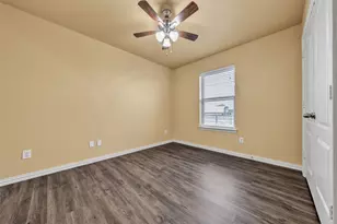 10800 Hunter Dr, Justin, TX 76247 - Photo 15