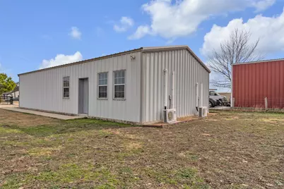 10800 Hunter Drive, Justin, TX 76247 - Photo 27
