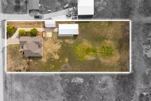 10800 Hunter Dr, Justin, TX 76247 - Photo 3