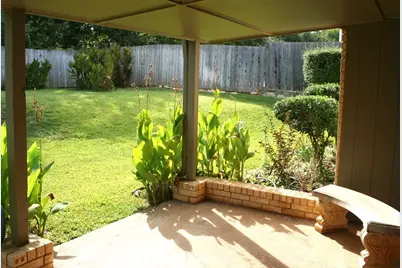 603 Bent Tree Court, Euless, TX 76039 - Photo 3