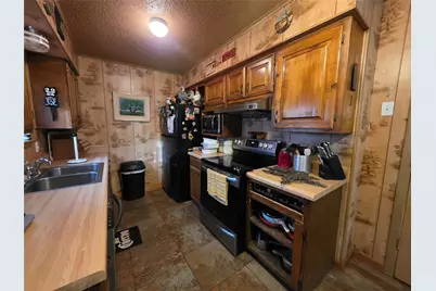 506 Hall Street, Graham, TX 76450 - Photo 17