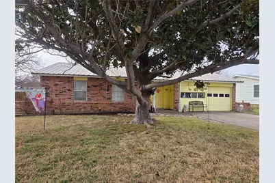 506 Hall Street, Graham, TX 76450 - Photo 1