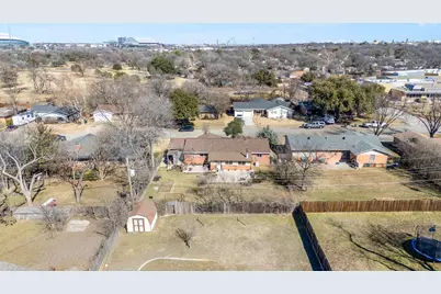 1106 Coke Drive, Arlington, TX 76010 - Photo 31