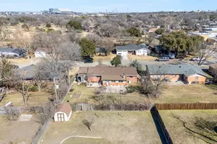 1106 Coke Dr, Arlington, TX 76010 - Photo 31