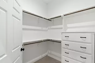 2201 Springhill Ct, Mineral Wells, TX 76067 - Photo 9