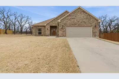 2201 Springhill Court, Mineral Wells, TX 76067 - Photo 1