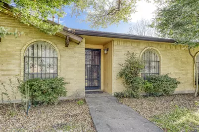 2039 Chestnut Road, Carrollton, TX 75007 - Photo 3