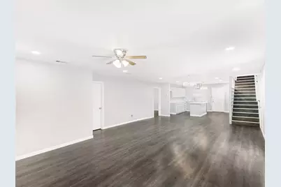 2438 Lea Crest Drive, Dallas, TX 75216 - Photo 9