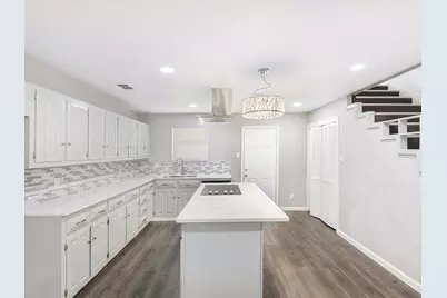 2438 Lea Crest Drive, Dallas, TX 75216 - Photo 11