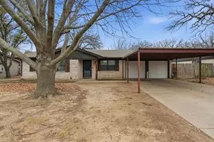 1710 Kay Ave, Bridgeport, TX 76426 - Photo 1