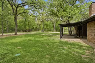 2004 W Spanish Trail Dr, Granbury, TX 76048 - Photo 37