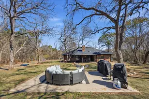 2004 W Spanish Trail Dr, Granbury, TX 76048 - Photo 39