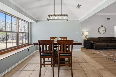 2004 W Spanish Trail Drive, Granbury, TX 76048 - Photo 17